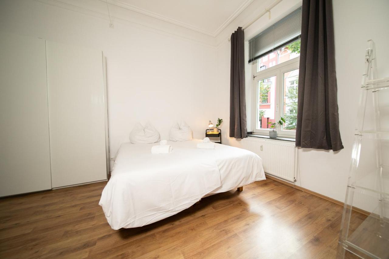 White 60 Qm Apartment - Zentral - Balkon - Messe Düsseldorf Buitenkant foto