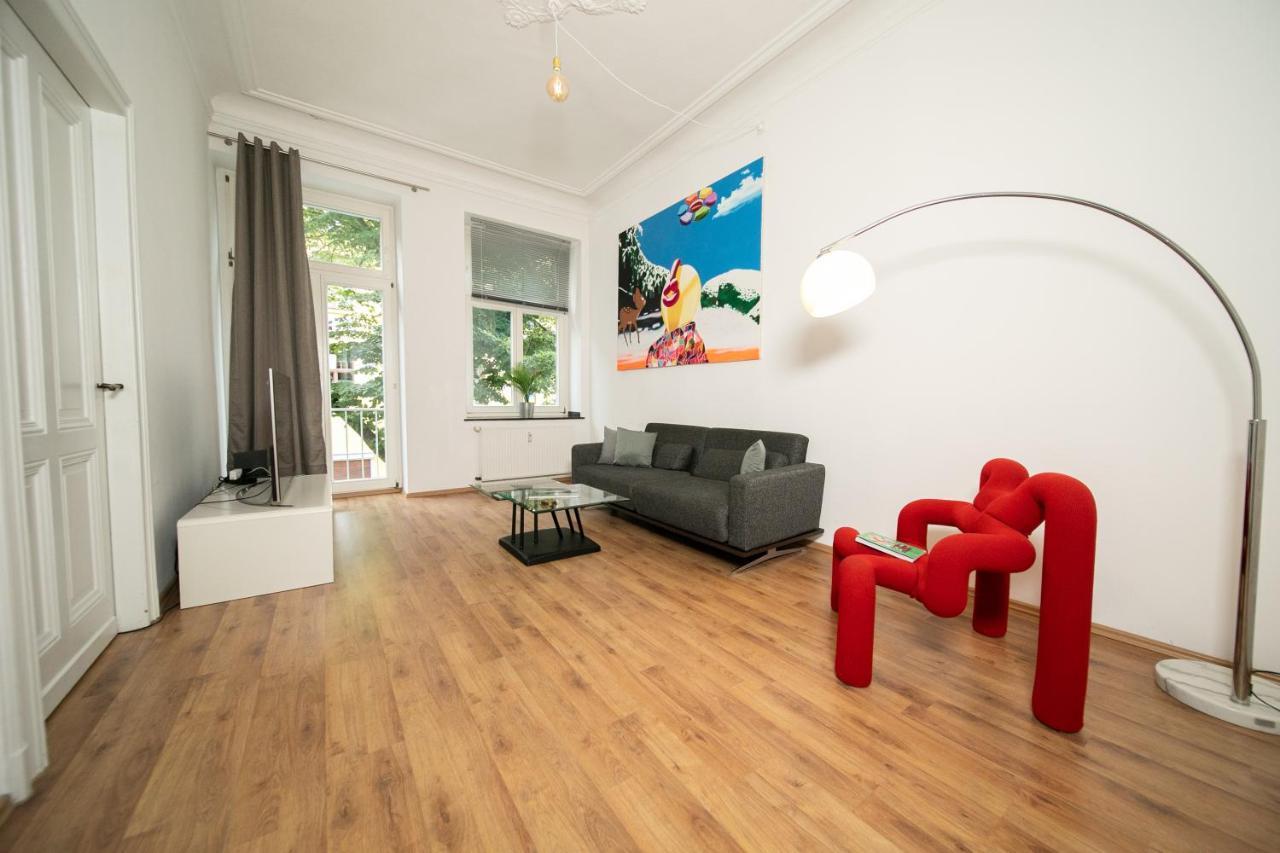 White 60 Qm Apartment - Zentral - Balkon - Messe Düsseldorf Buitenkant foto