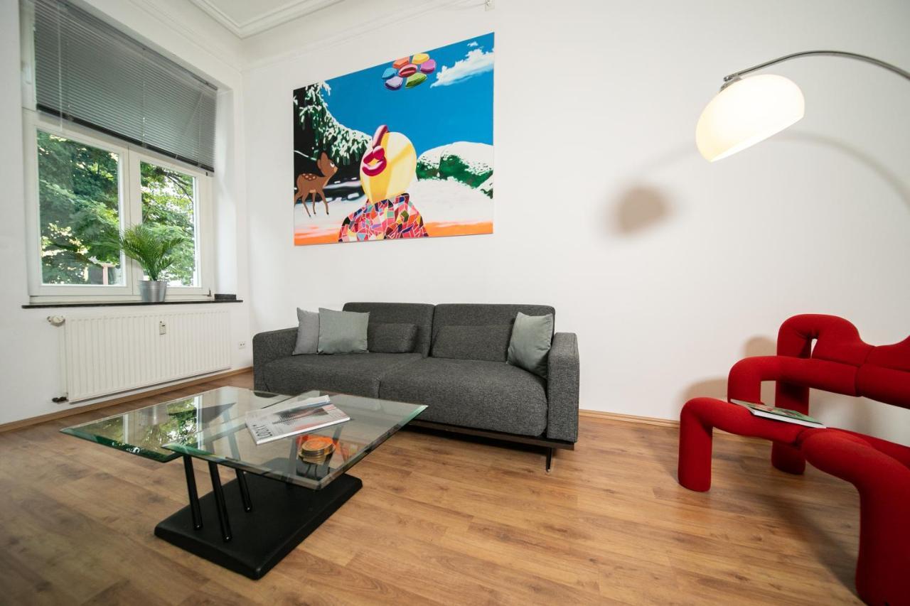 White 60 Qm Apartment - Zentral - Balkon - Messe Düsseldorf Buitenkant foto