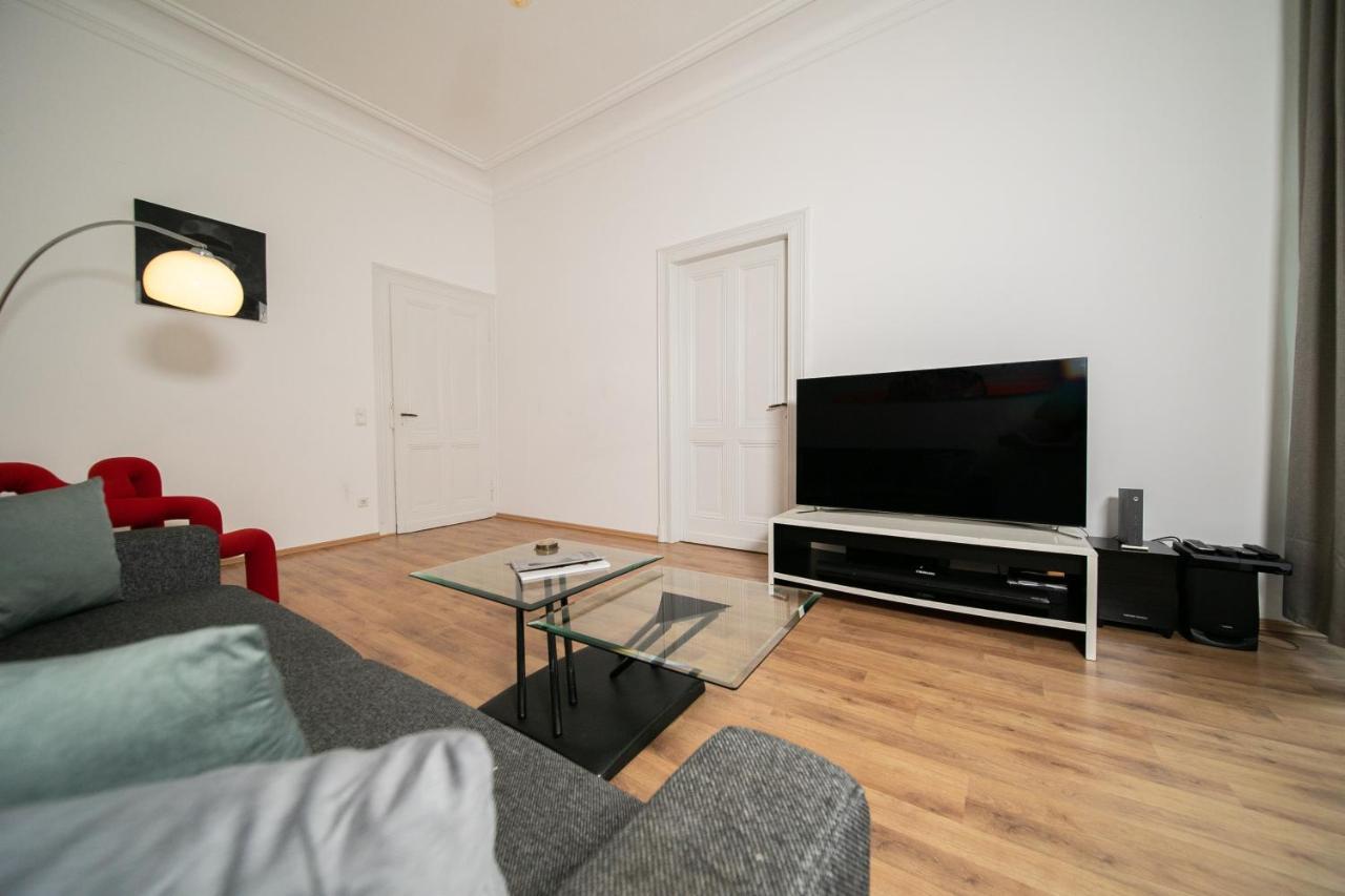 White 60 Qm Apartment - Zentral - Balkon - Messe Düsseldorf Buitenkant foto